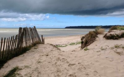 Plages secrètes pour un été en Europe.