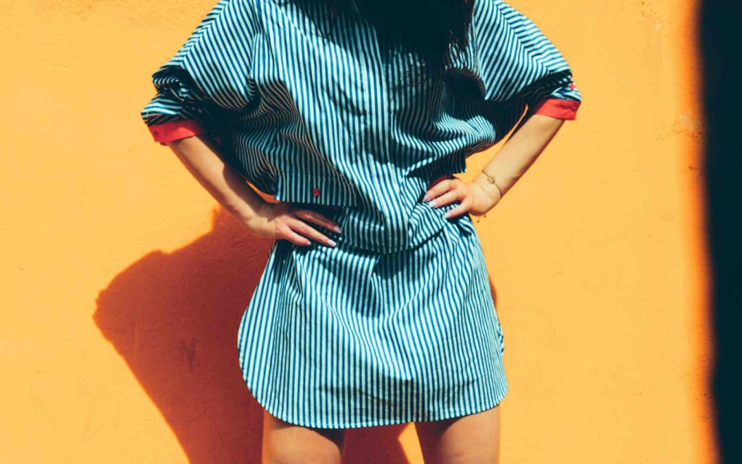 Motifs rayés : Ajoutez une touche de style et de modernité avec des motifs rayés dans votre garde-robe